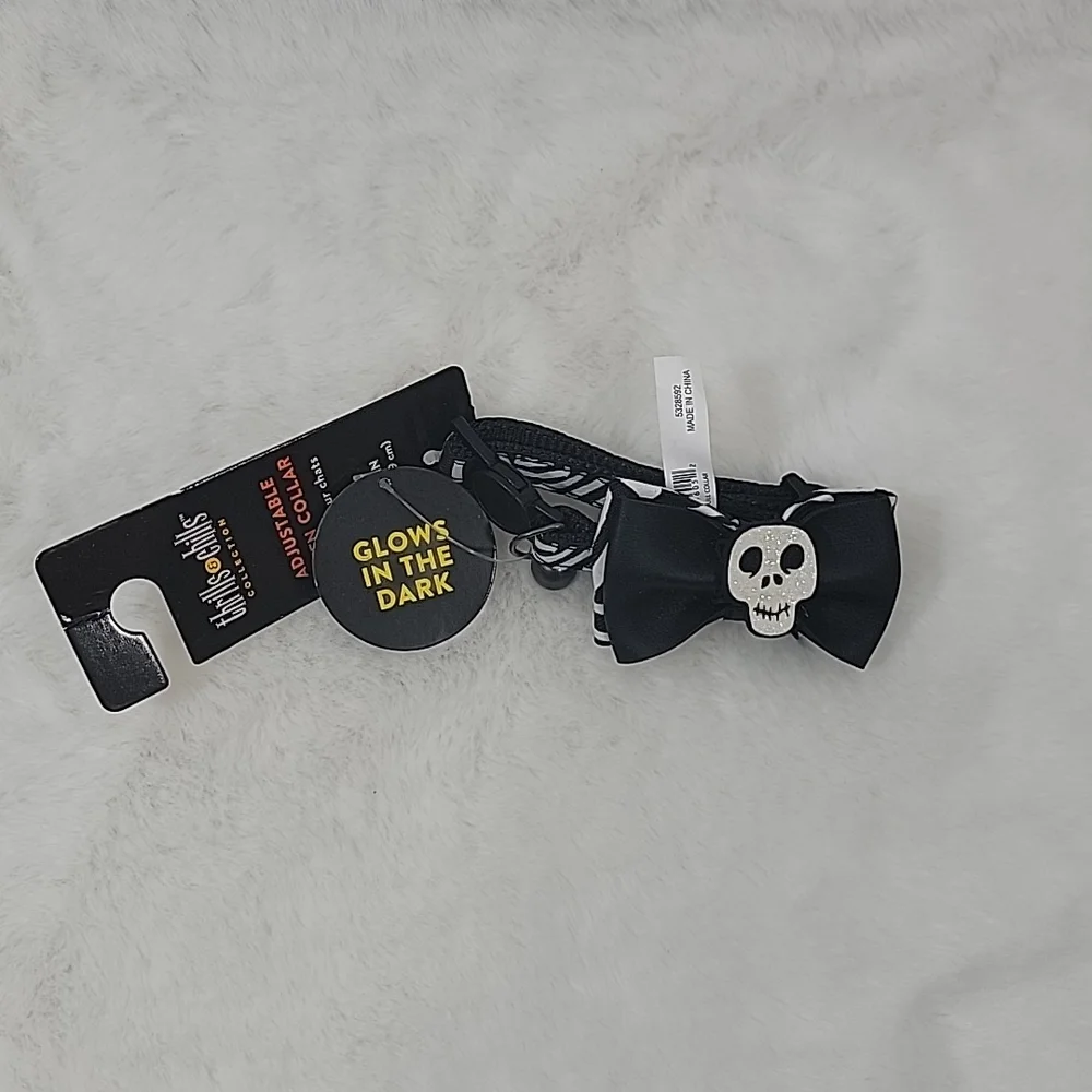 Thrills & Chills Halloween Skeleton Adjustable Kitten Collar